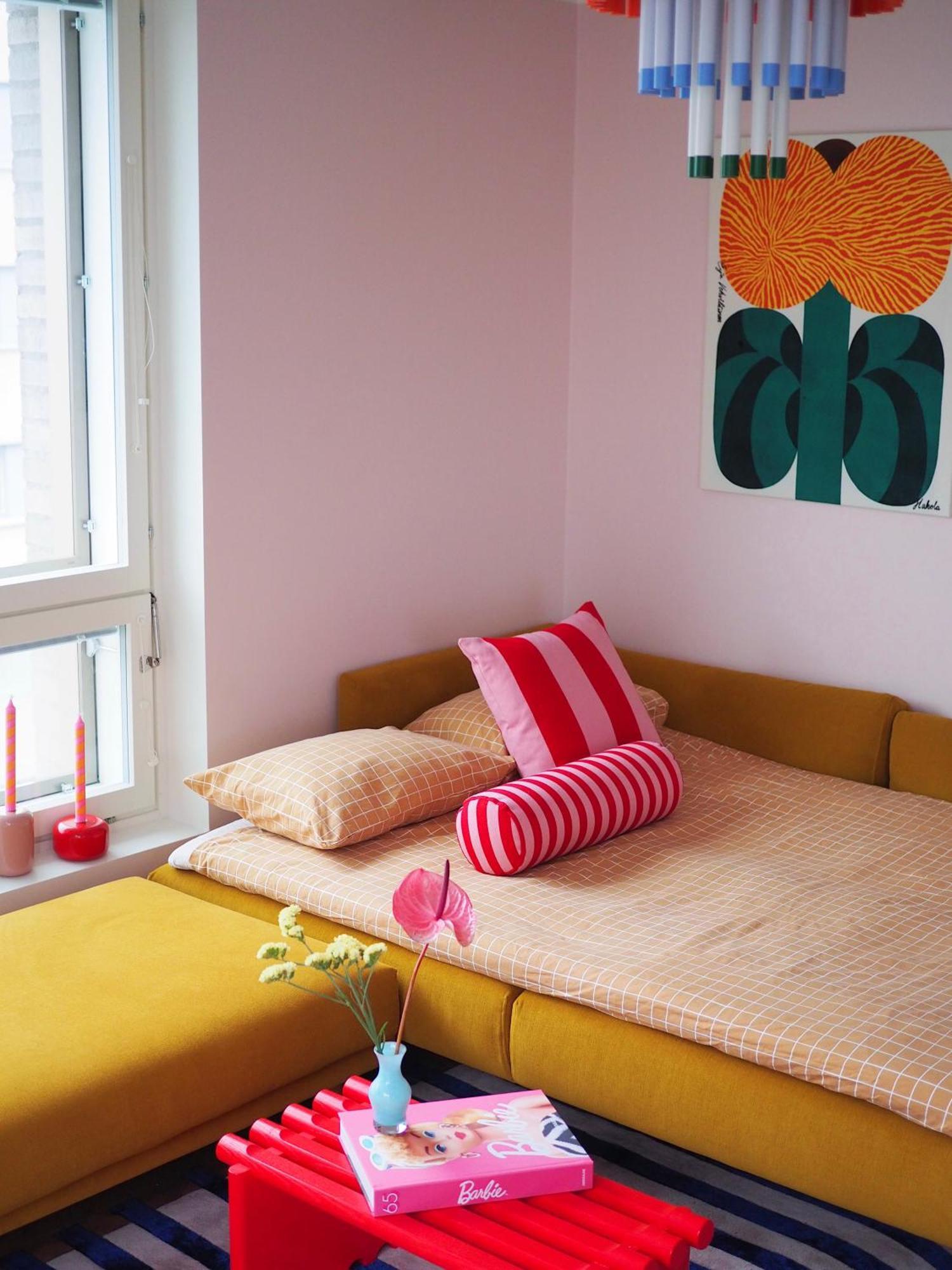 Candy-Colored Two-Room Condo With Sweet Views Хельсинки Экстерьер фото
