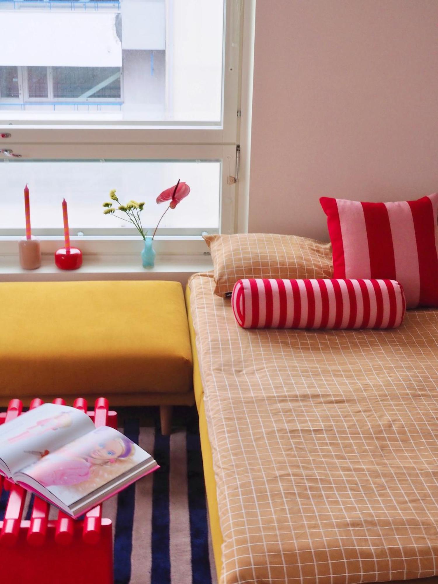 Candy-Colored Two-Room Condo With Sweet Views Хельсинки Экстерьер фото