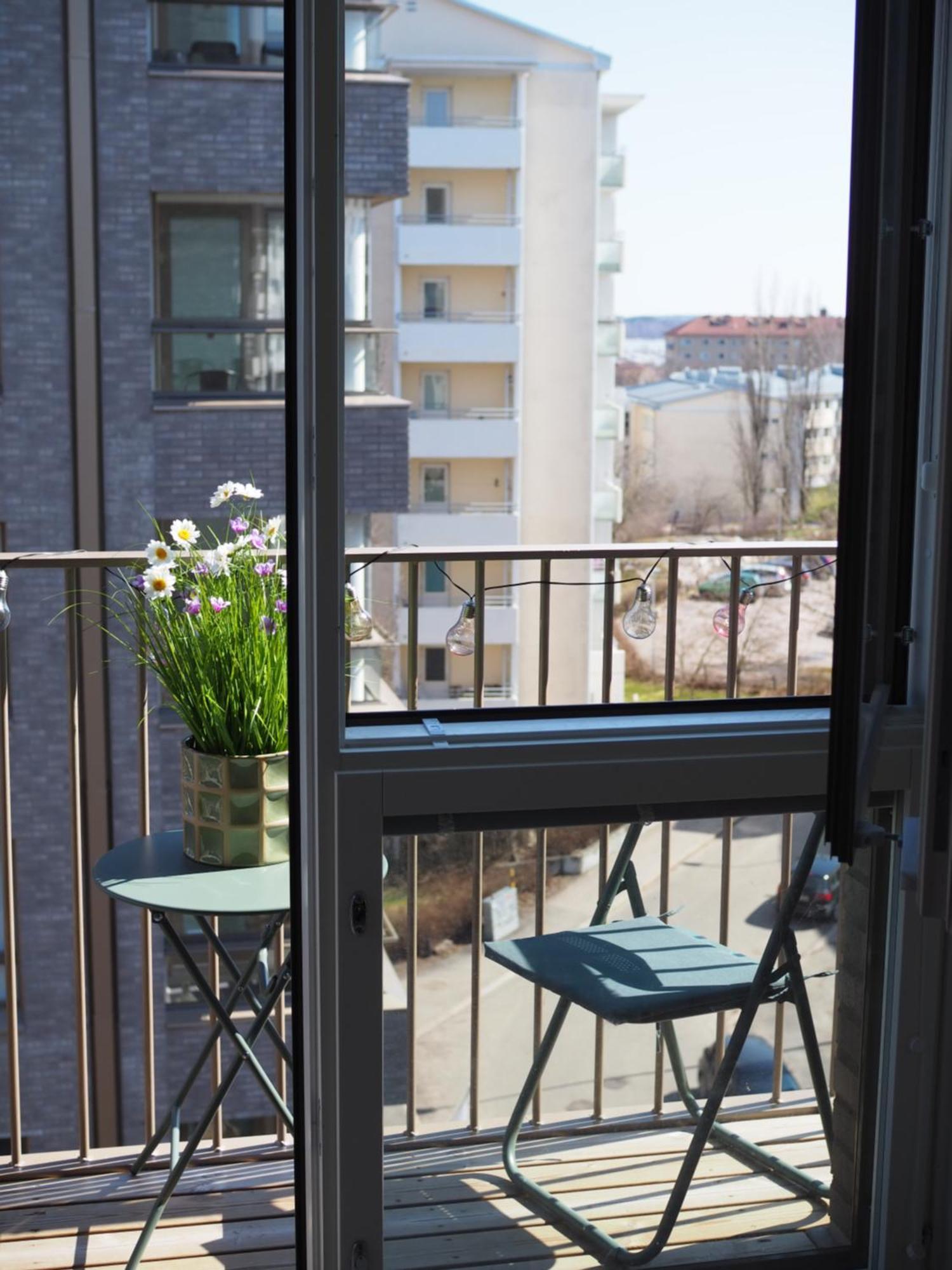 Candy-Colored Two-Room Condo With Sweet Views Хельсинки Экстерьер фото